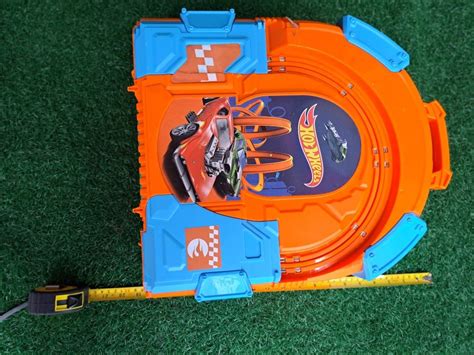 Hot Wheels Carrying Case Slot Car Race Track Set Hobbies Toys