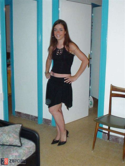 Inexperienced Doll ZB Porn