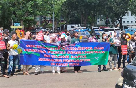 Forum Solidaritas Mahasiswa Dan Pemuda Peduli Pembangunan Di Tanah