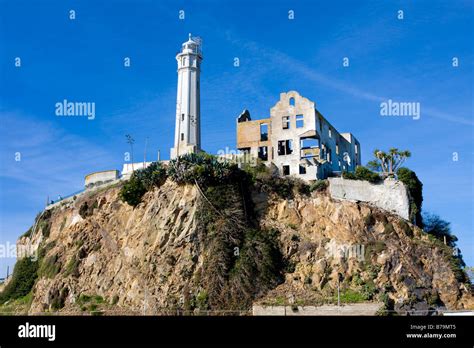 Lighthouse And Warden S House Alcatraz Island San Francisco Usa Stock