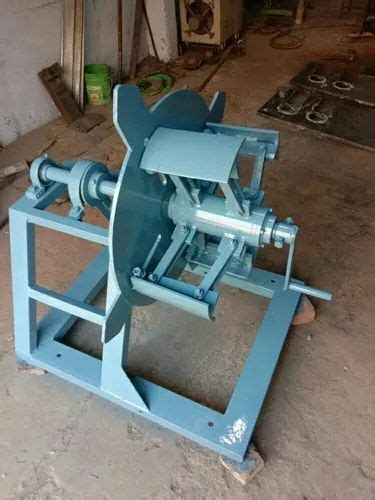 Heavy Duty Decoiler Machine For Coil Handling Production Capacity 10