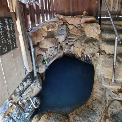 彼と行く和歌山旅行〜世界遺産の温泉「つぼ湯」〜 共依存の恋愛から抜け出した女の物語