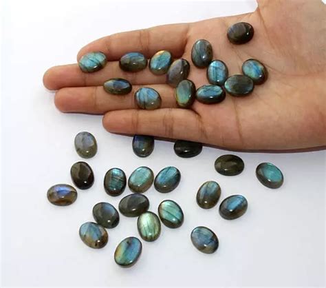 VENTE EN GROS lot de pierres précieuses naturelles 5 x 7 mm bleu feu