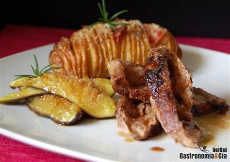 Pluma Ibérica Con Higos Y Patatas Hasselback Gastronomía And Cía