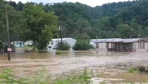 Aumenta a 28 el número de muertos por inundaciones en Kentucky Extramundo