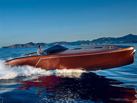 Luxury Speed Boats