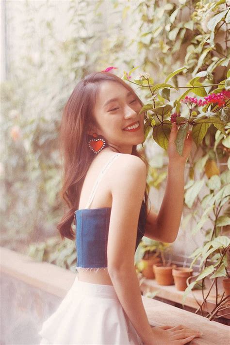 Học viện Ngoại giao Vương quốc của dàn hot girl được mệnh danh crush quốc dân đã xinh lại