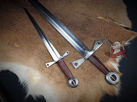 Deepeeka Irish sword and Dagger. As reenactment pieces go. I really like their look! What do you ...