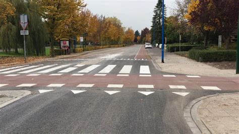 Signaleringssysteem Voor Fietsers En Voetgangers Bij Een