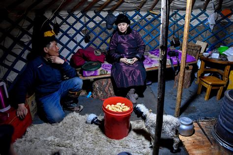 ФОТО: Улс төрчдийн ЭЛДЭВТЭЙ зургууд