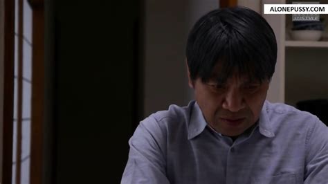 Horny Japanese Woman Suzu Ichinose Deep Throats Manhood For Money