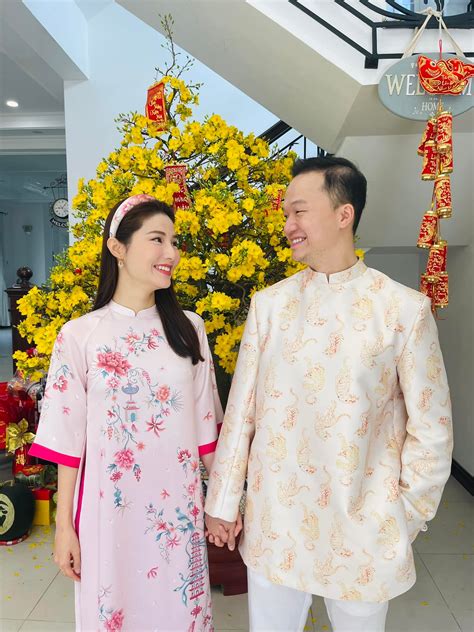 Diễm My diện bikini cực mlem du lịch sang chảnh bàn tay hư của bạn trai Việt kiều gây chú ý
