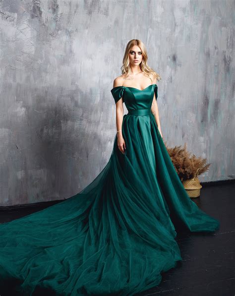 Emerald Green Wedding Guest Dress Dresses Images 2022 Page 5