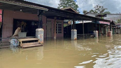 Banjir Di Jelai Hulu Ketapang Sudah Surut Warga Yang Mengungsi Mulai