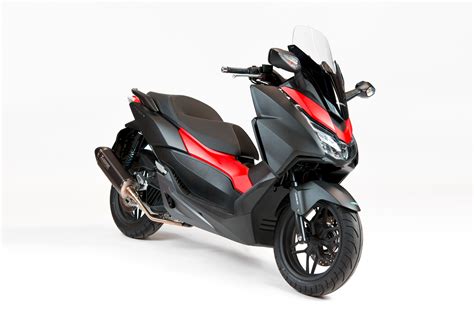 Honda Forza 125 Swiss Limited Edition Un Style Plus Affirmé