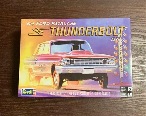 Revell Ford Fairlane Thunderbolt Model Kit