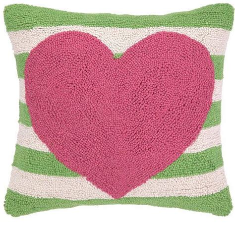 Peking Handicraft Heart With Stripe Hook Wool Throw Pillow Peking