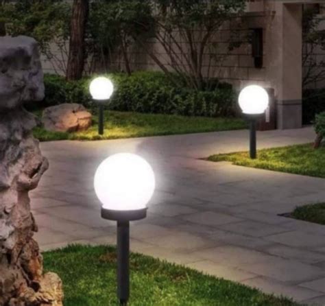 Solarne lampe za dvorište i baštu set 4 komada Iksshop