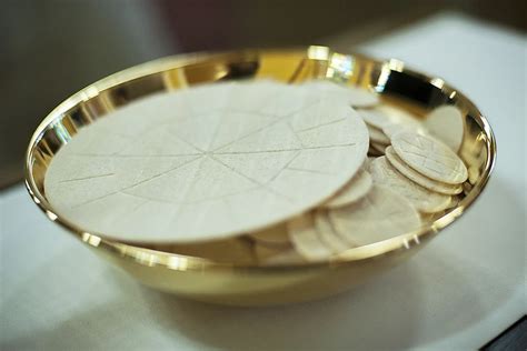 Cna Explains How Are ‘low Gluten Communion Hosts Made For Mass