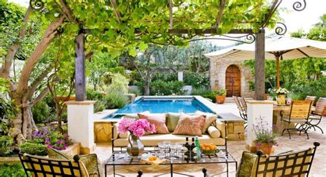 How To Transform Your Backyard Into An Oasis