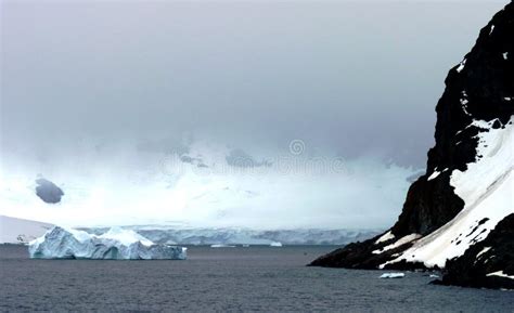 Icy Landscape in Antarctica Stock Photo - Image of ices, berg: 17813942