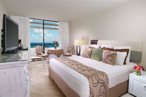 Grand Oasis Cancun Todo Incluido · Oasis Hotels And Resorts