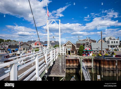 Usa Maine Ogunquit Perkins Cove Pedestrian Drawbridge Stock Photo