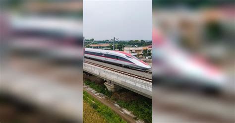 Viral Stasiun Kereta Cepat Halim Bocor Saat Hujan Deras Begini