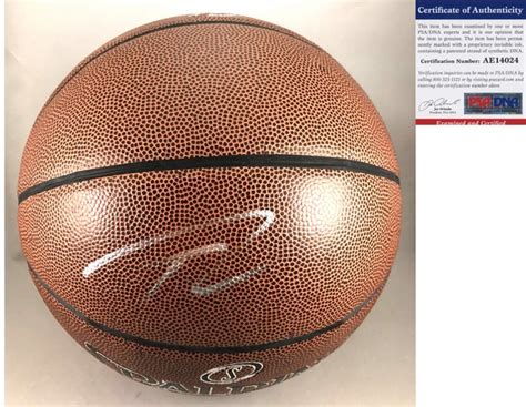 Milwaukee Bucks Giannis Antetokounmpo Signed Basketball Psa Dna