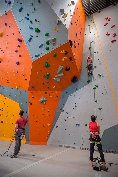 Adult Climbing Classes - Alaska Rock Gym