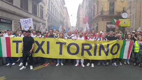 Sciopero Dei Taxi A Roma Presidio Contro Ncc E Aumento Licenze Cosa