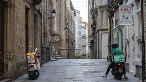 Arrestados En Ourense Cuatro Sospechosos De Darle Una Paliza A Un