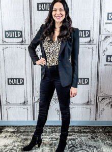 Laura Prepon Hot And Sexy Photo Collection Nude Leaked Diaries