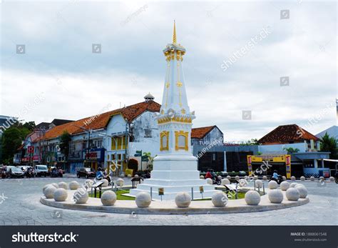 Tugu Jogja Images Stock Photos Vectors Shutterstock