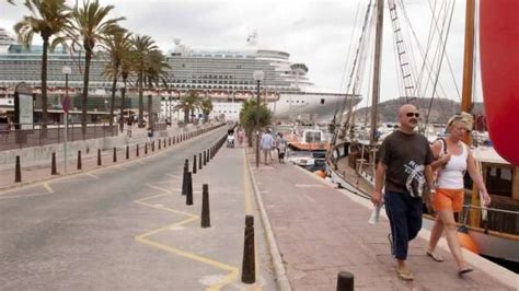 Más de 6 000 cruceristas recalan este miércoles en Cartagena a bordo de