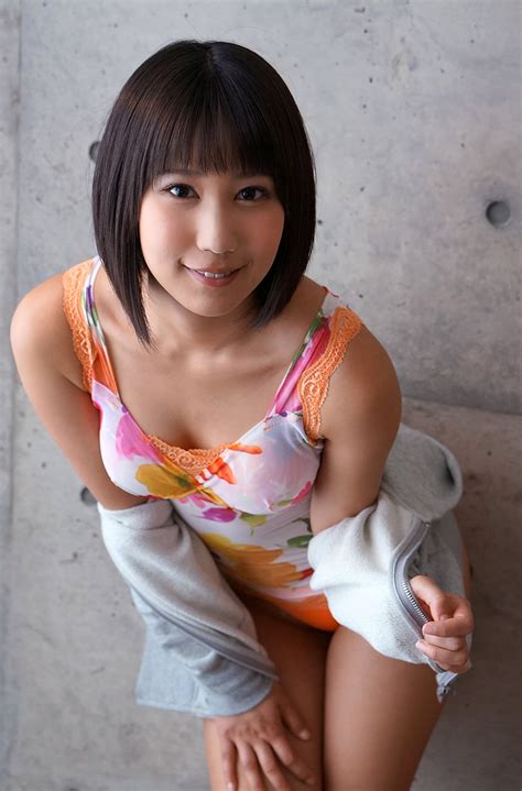 ThumbNow Japanese Babe Riku Minato 湊莉久 Erotic Photo 101