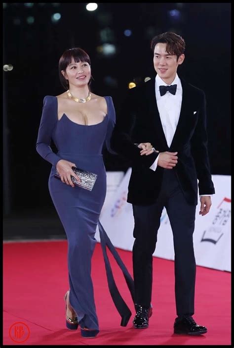 Kim Hye Soo and Yoo Yeon Seok to Co-Host the 43rd Blue Dragon Film ...