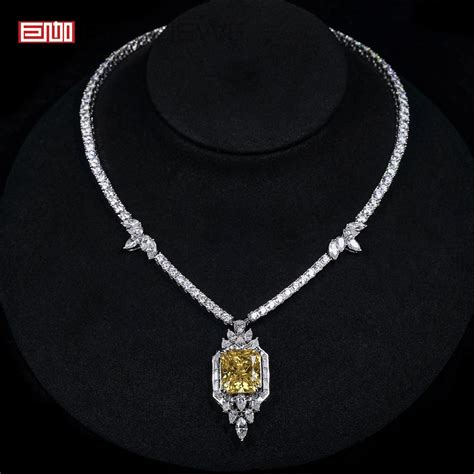 GIGAJEWE Total 53 92ct Plated 18K White Gold Necklace 1416mm Radiant