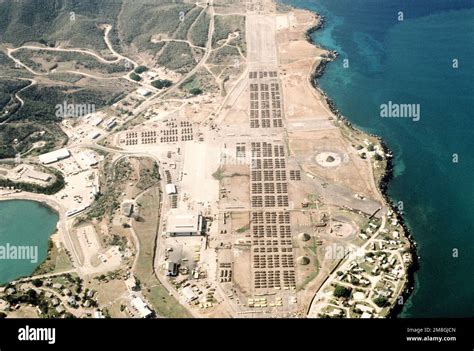 Runway guantanamo bay naval base hi-res stock photography and images ...