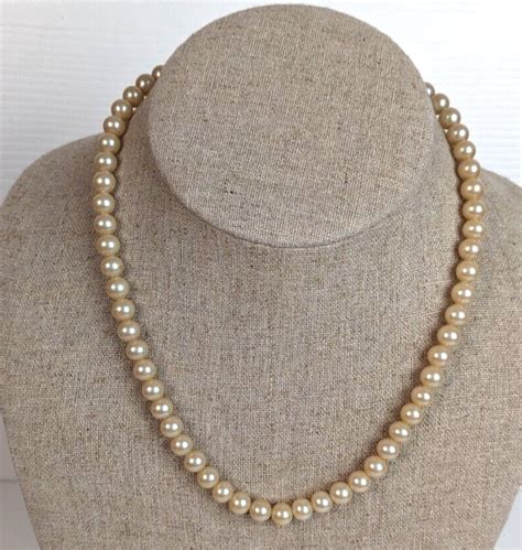 Vintage Single Strand Pearl Necklace 50s Champagne Pe Gem