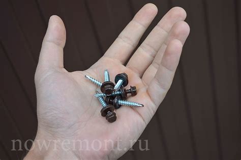 Как обшить забор профнастилом