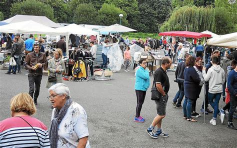 Comit Des F Tes Une Quarantaine D Exposants A Aliment Le Vide