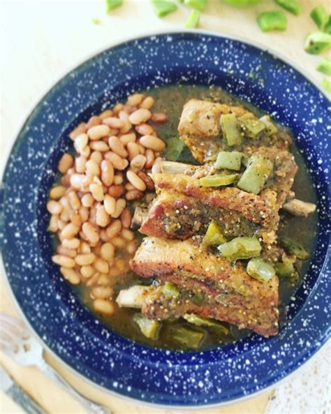 Costillas De Puerco En Salsa Verde Con Nopalitos Delirios De Cocina