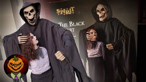 Spirit Halloween Animatronics Unveiled Including Off