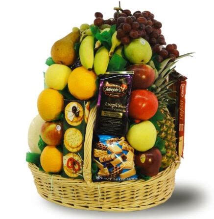 TRADITIONAL FRUIT GIFT BASKET Roch S Fresh Foods