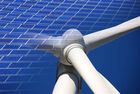 Solar Vs Wind Energy Which Is Right For Your Home Green Energy Hub