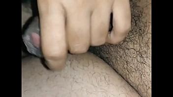 Marido vistiendo bragas de esposa y follándose su coño XVIDEOS