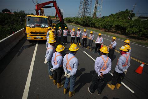 海葵颱風襲台 台電全力戒備防颱 逾3千名人力待命搶修經貿 僑務電子報