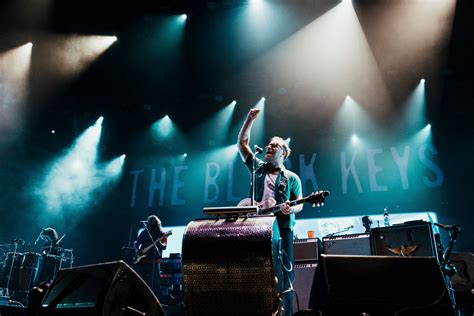 Os Red Hot Chili Peppers já não são os mesmos mas o primeiro dia do NOS Alive foi deles Observador