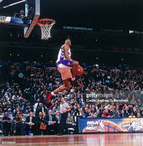 Vince Carter 2000 Dunk Contest Photos and Premium High Res Pictures ...